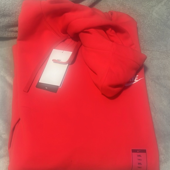 Nike - Picture 2 of 3